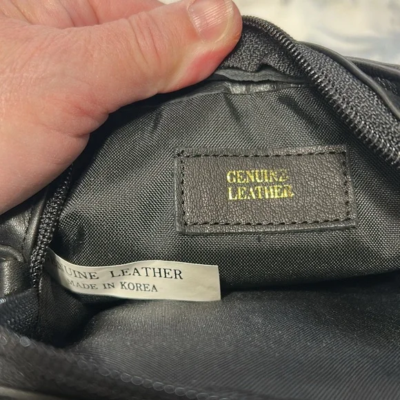 Vintage Black leather travel organizer/wristlet by Carlo Amboldi - Picture 9 of 9